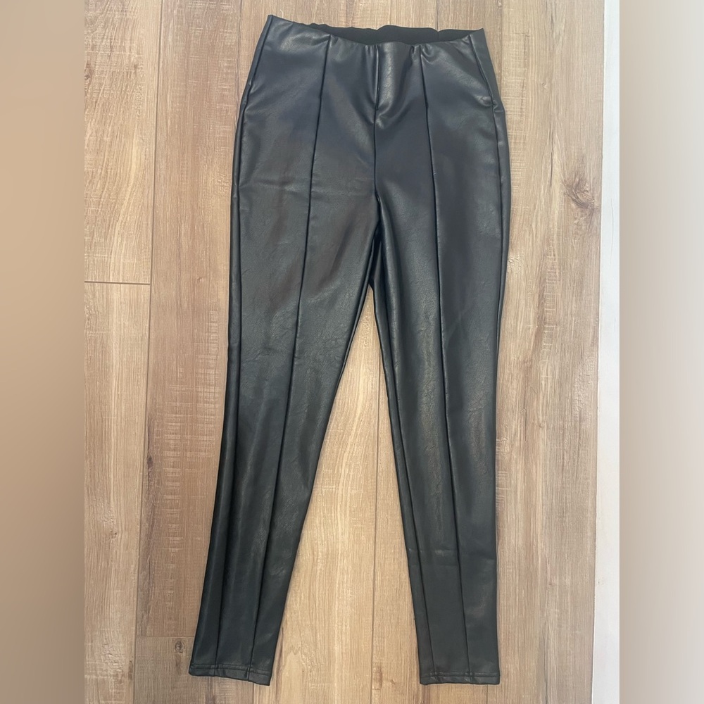 Fashion Nova Black Stretch Faux Leather Pull On Skinny Pants! Sz Medium